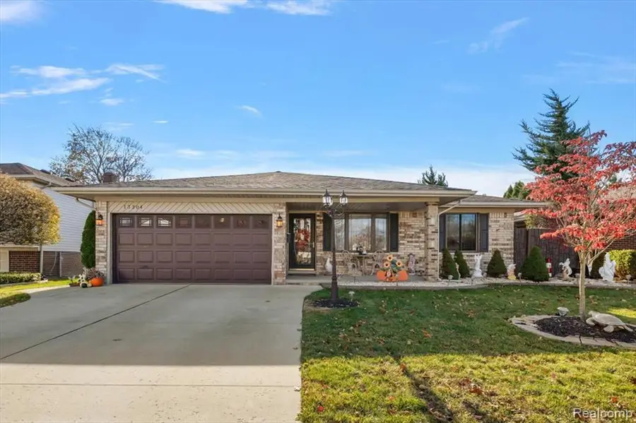 13304 Canterbury, Sterling Heights, MI  - Image #2