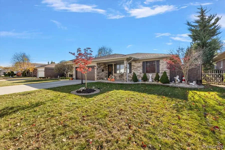 13304 Canterbury, Sterling Heights, MI  - Image #3