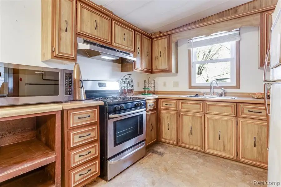 3333 Ravenswood, Marysville, MI 48040 - Image #3