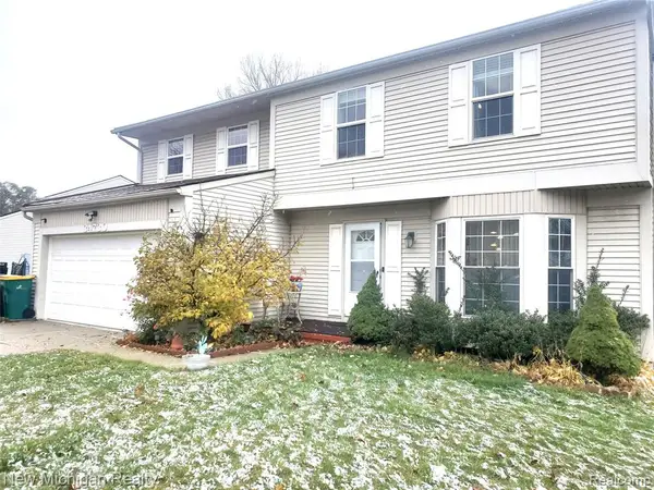 34730 Bunker Hill, Farmington Hills, MI 48331