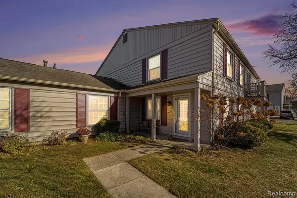 2705 Fox Hollow, Lake Orion, MI 