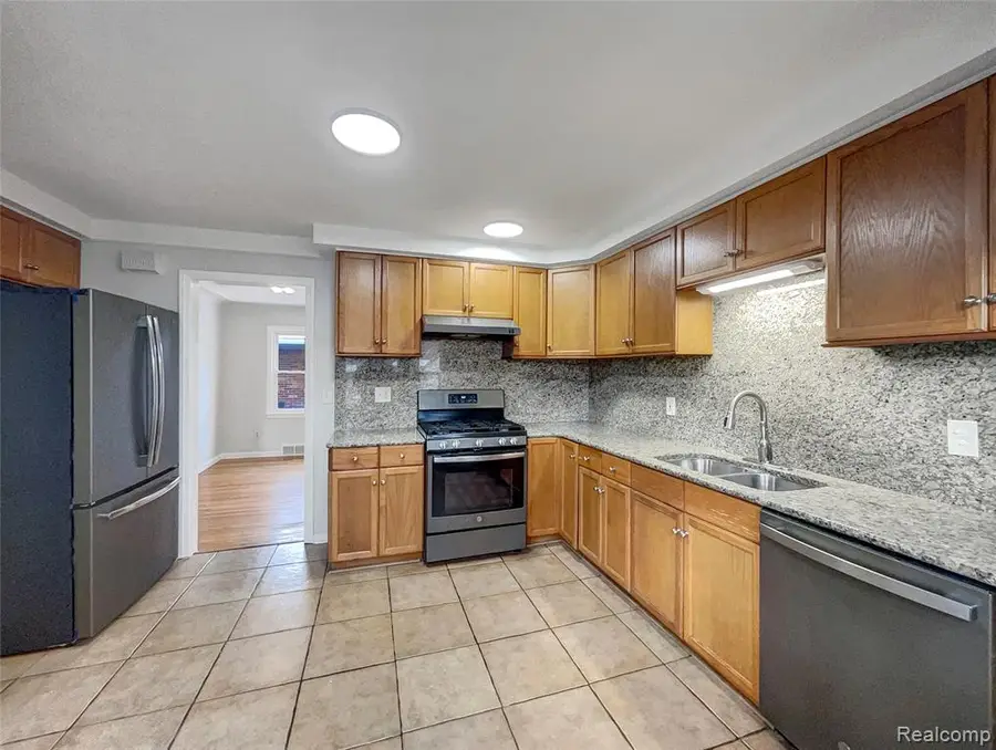 8212 Virgil, Dearborn Heights, MI  - Image #2