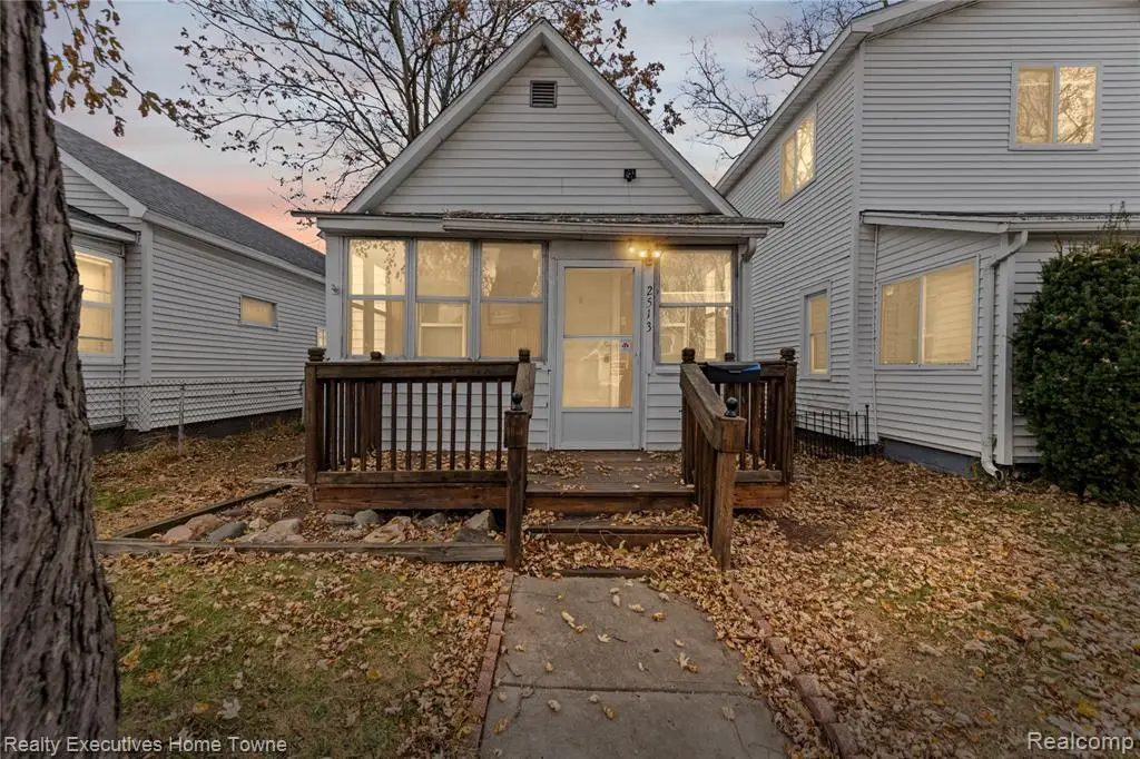 2513 Vanness, Port Huron, MI  - #1