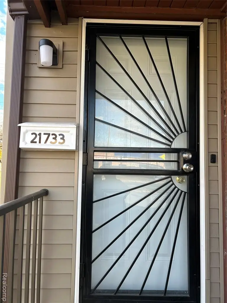 21733 Mcnichols, Detroit, MI  - #2