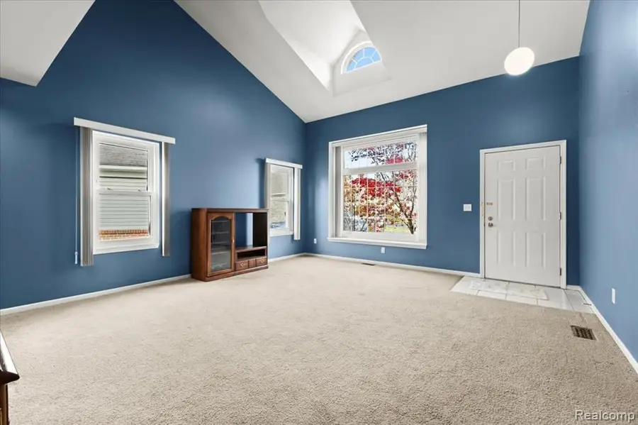 28673 Bayberry #11, Livonia, MI  - Image #3