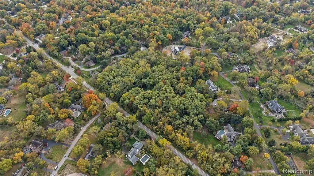 23301 W 14 Mile, Bingham Farms, MI  - Image #1