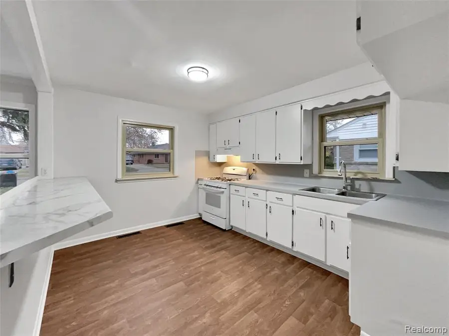 18031 Hamann, Riverview, MI 48193 - #2