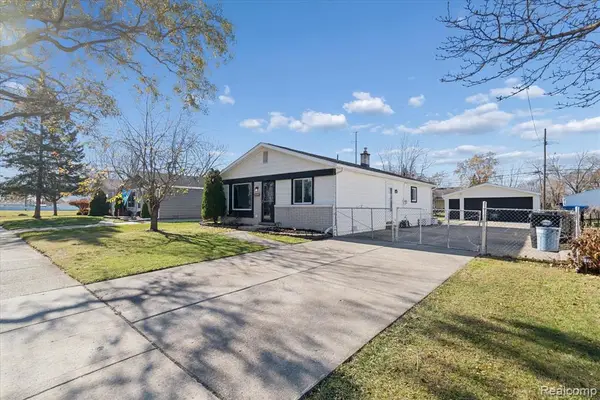 25898 Fairgrove, Woodhaven, MI 