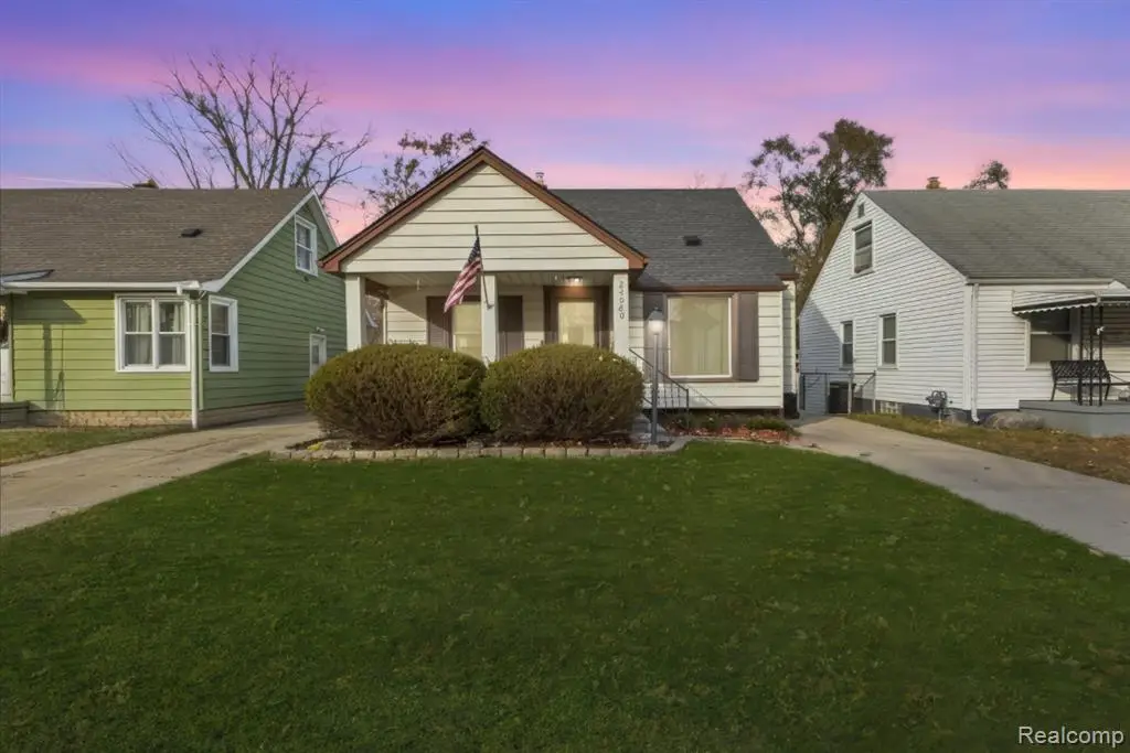 24080 Stanford, Dearborn Heights, MI 48125 - #1