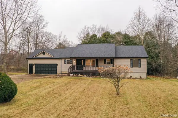 6649 Mckibbon, North Branch, MI 