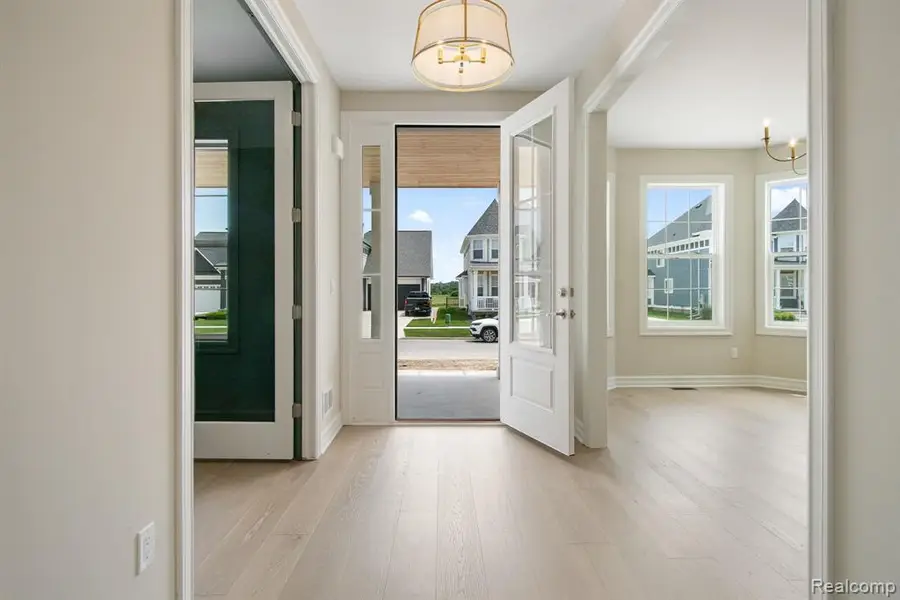 54630 Brenda, Macomb, MI  - Image #2