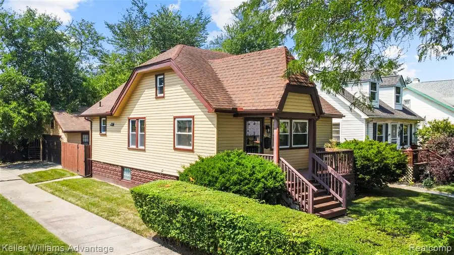 1449 Wayburn, Grosse Pointe Park, MI  - Image #2