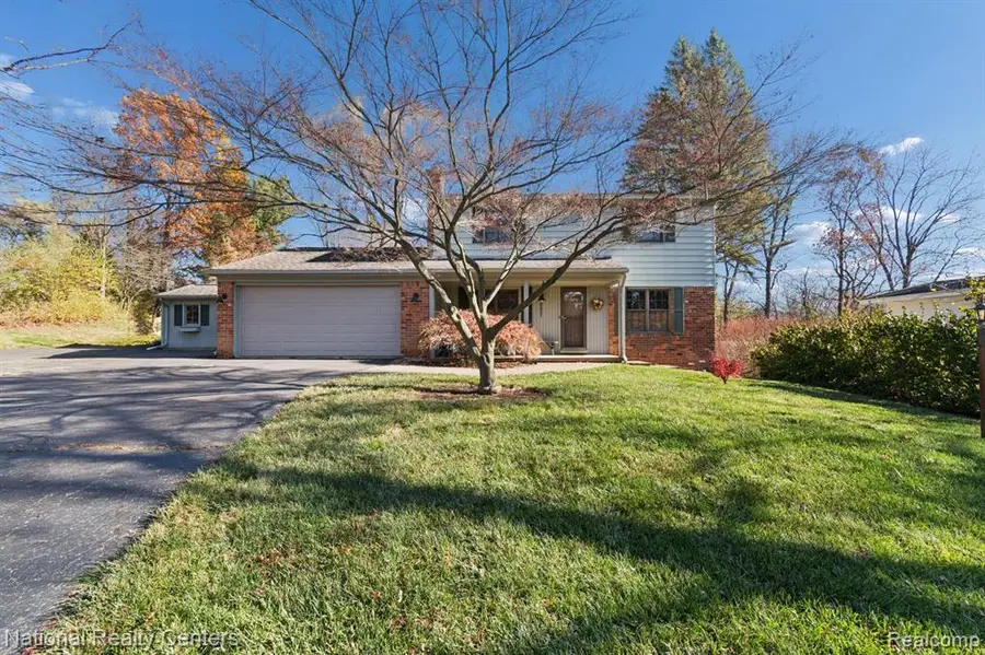 5621 Eastman, West Bloomfield, MI  - Image #3