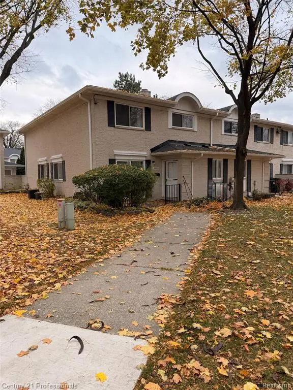 8526 Hampshire, Sterling Heights, MI  - Image #2