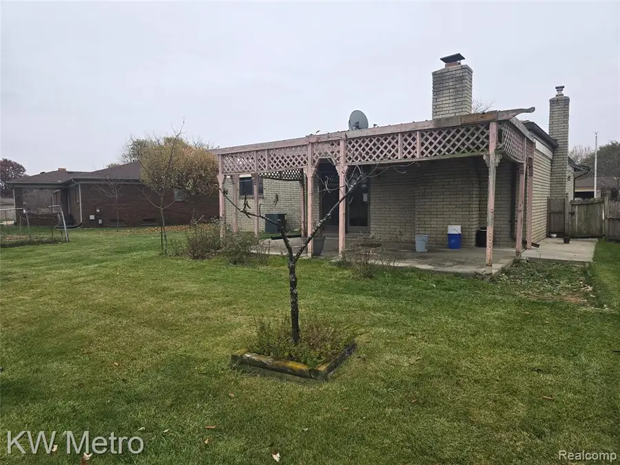 14041 Brougham, Sterling Heights, MI  - #3