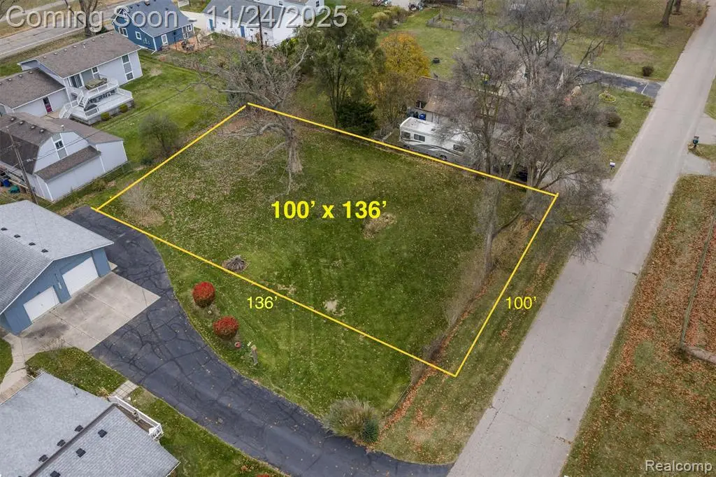 325 Tower, White Lake, MI  - Image #1