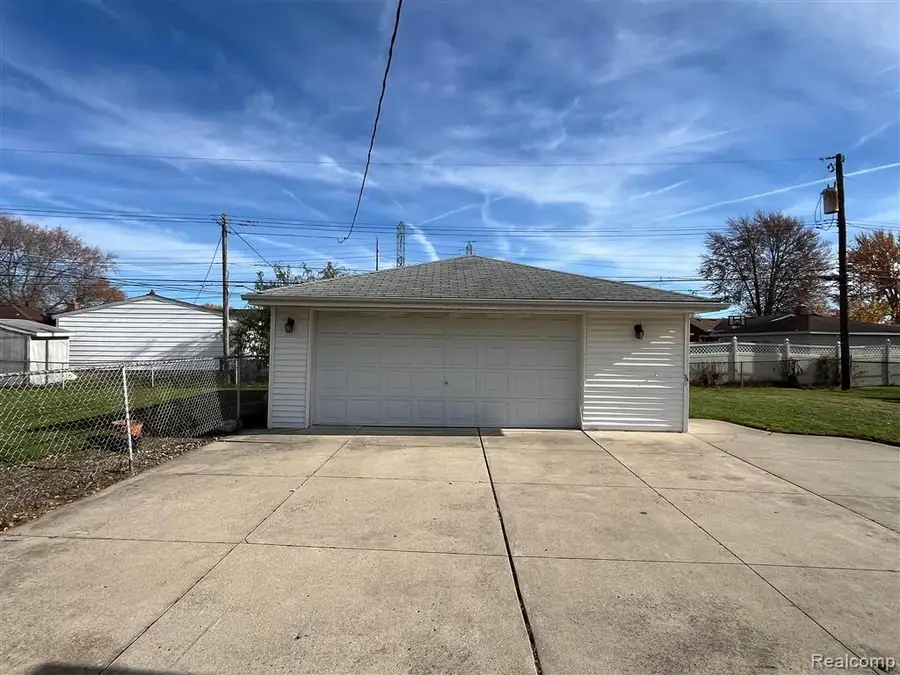 31374 Pinto, Warren, MI 48093 - #3