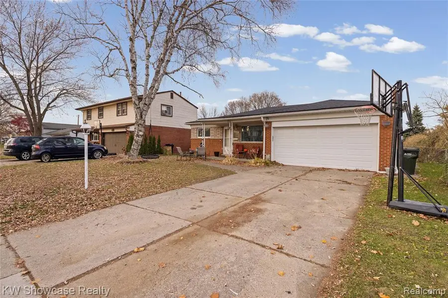11651 Lancer, Sterling Heights, MI  - Image #3