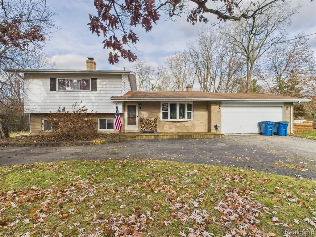 1256 W Rowland, Grand Blanc, MI  - #1