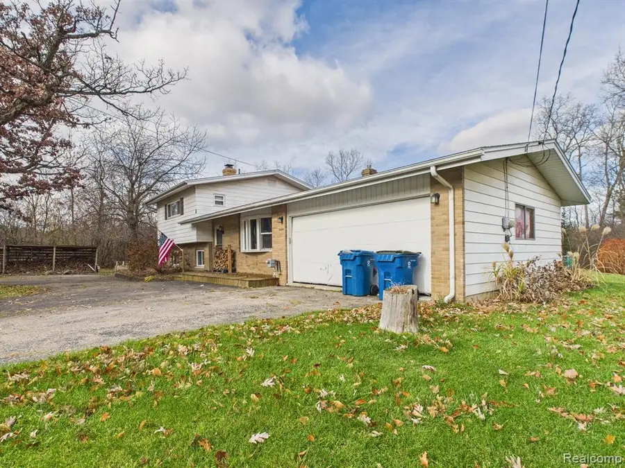 1256 W Rowland, Grand Blanc, MI  - #2