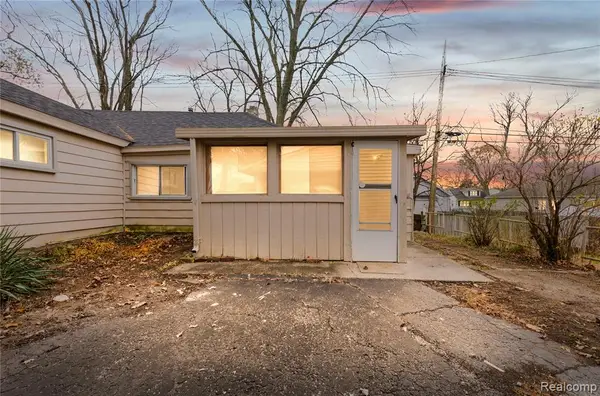 933 Myrtle, Waterford, MI 