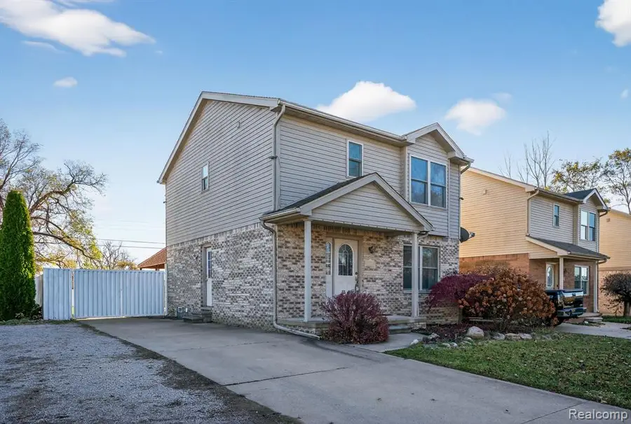 15613 Burr, Taylor, MI  - #2