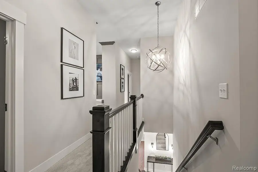 3762 Kinsley, Ann Arbor, MI 48105 - Image #2