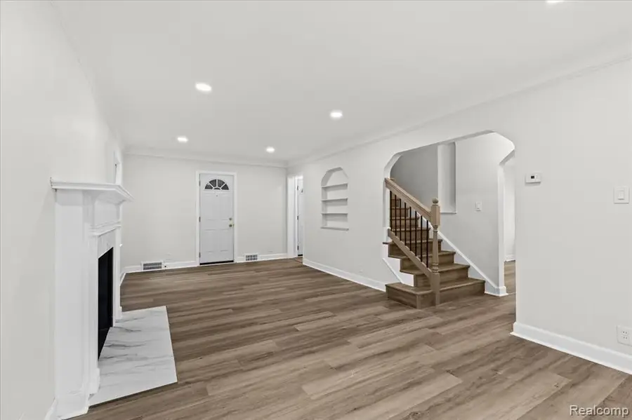 16660 Strathmoor, Detroit, MI  - Image #2