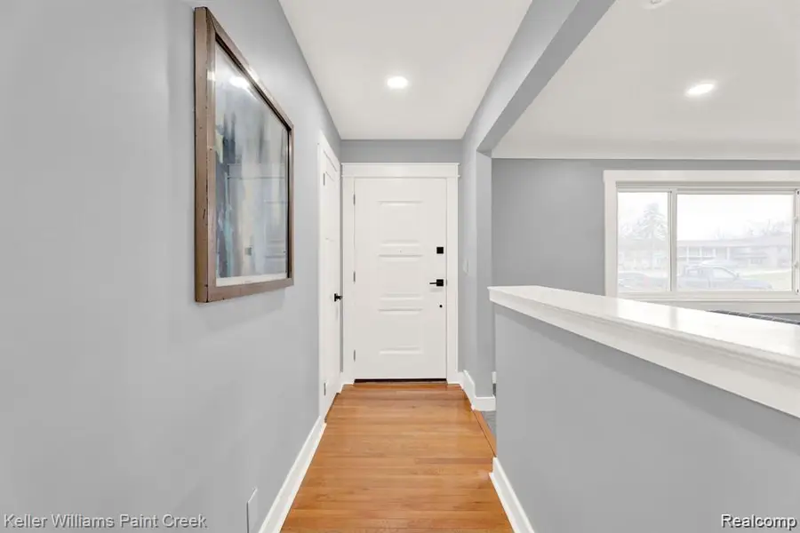 2330 Walton, Rochester Hills, MI 48309 - #3