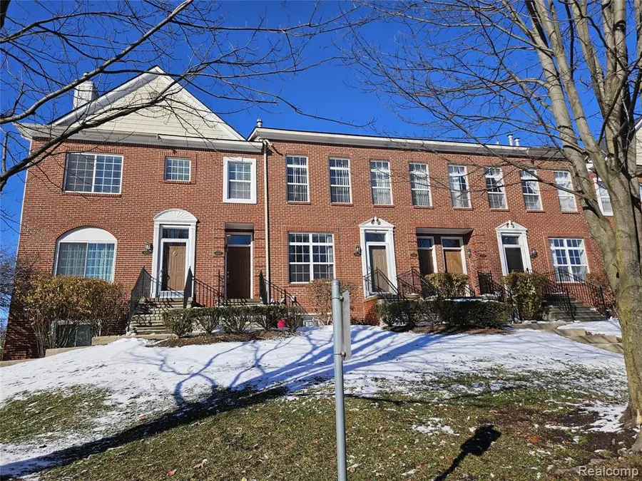 42627 Park Cresent #36, Sterling Heights, MI  - Image #2