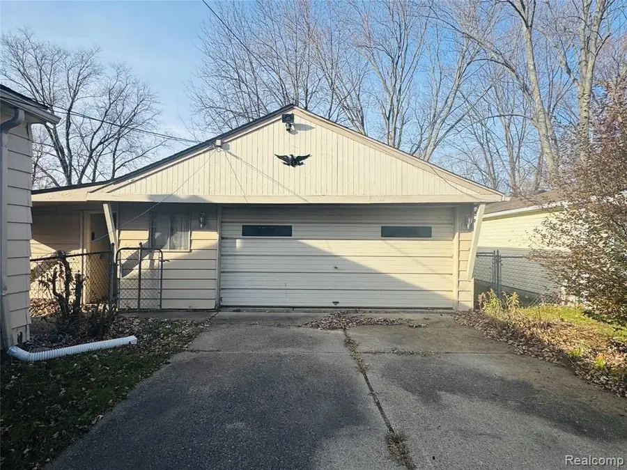 22117 Haynes, Farmington Hills, MI  - Image #3