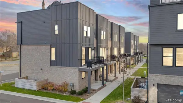 1061 Hampton, Detroit, MI 