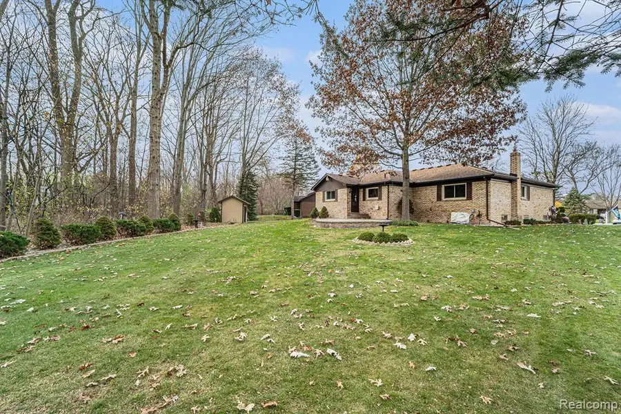 48796 Palmyra, Shelby Charter Township, MI  - Image #3