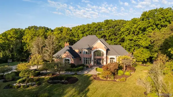 5779 Pinecrest Estates, Ann Arbor, MI 