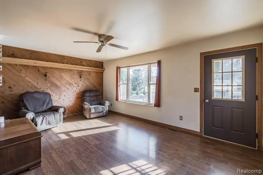 7283 Vanderploeg, Imlay City, MI  - Image #3