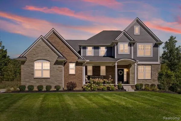 1930 Thorncrest, Commerce Twp, MI 