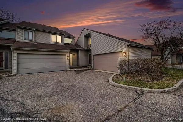 521 Oxford, Rochester Hills, MI 