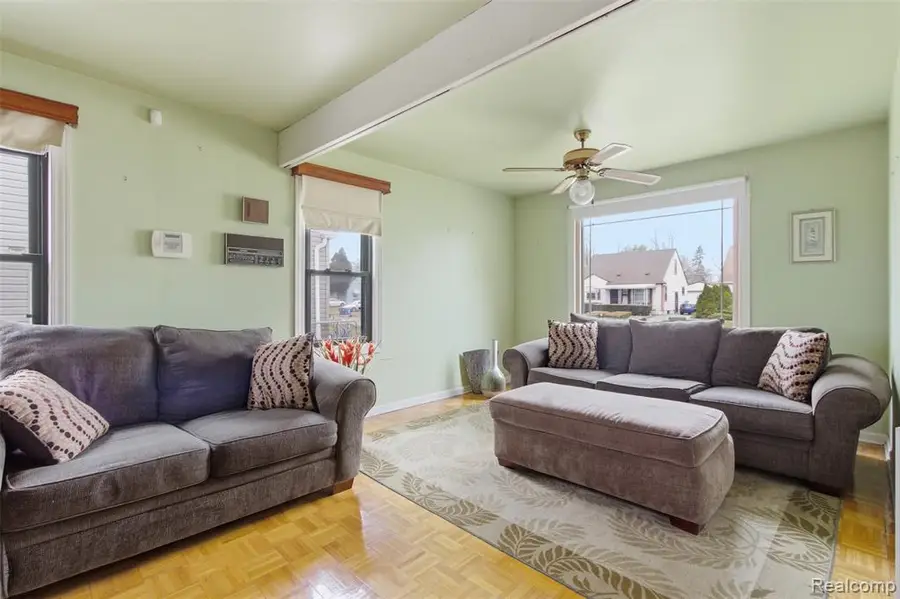 26167 Princeton, Inkster, MI  - Image #3