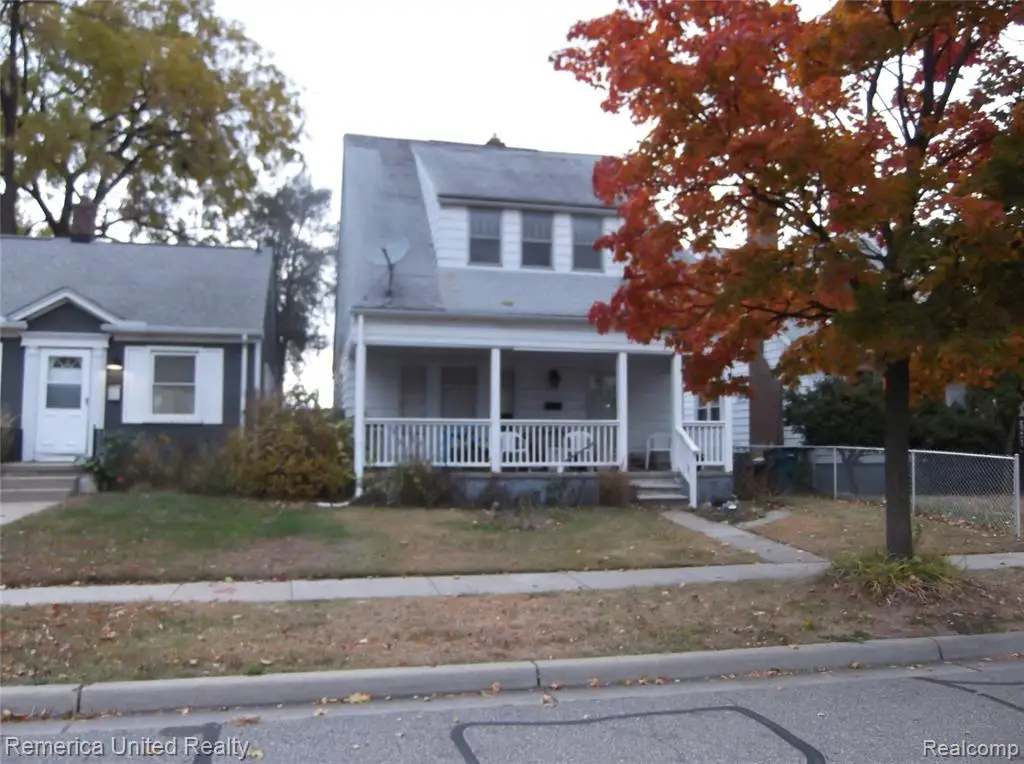 202 W Bennett, Fenton, MI  - Image #1