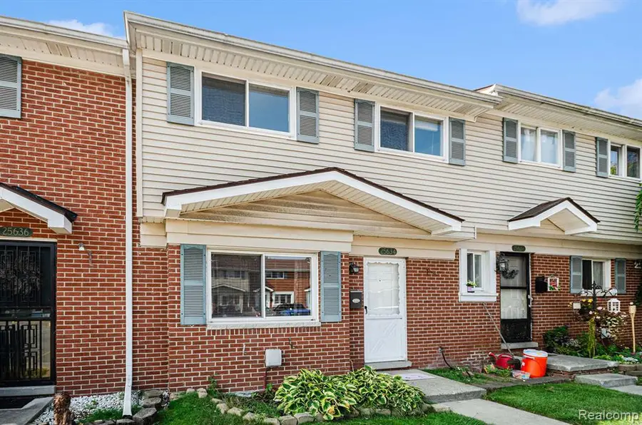 25634 Lexington, Roseville, MI 48066 - Image #2