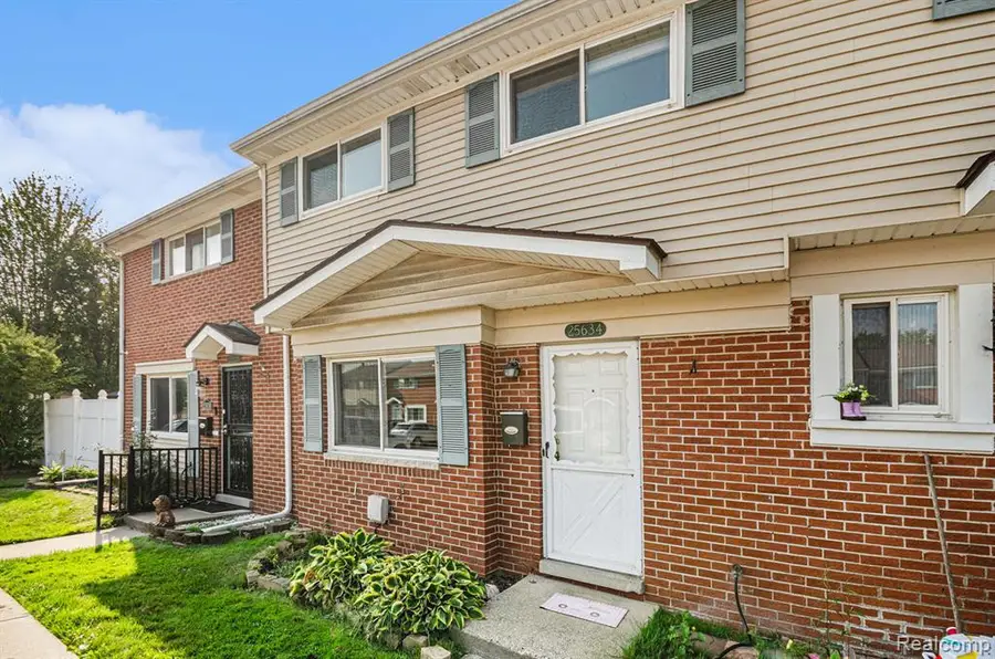 25634 Lexington, Roseville, MI 48066 - Image #3