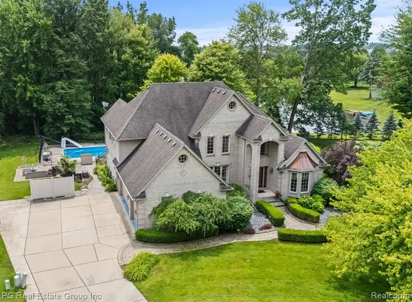 14348 Provim Forest, Shelby Twp, MI 