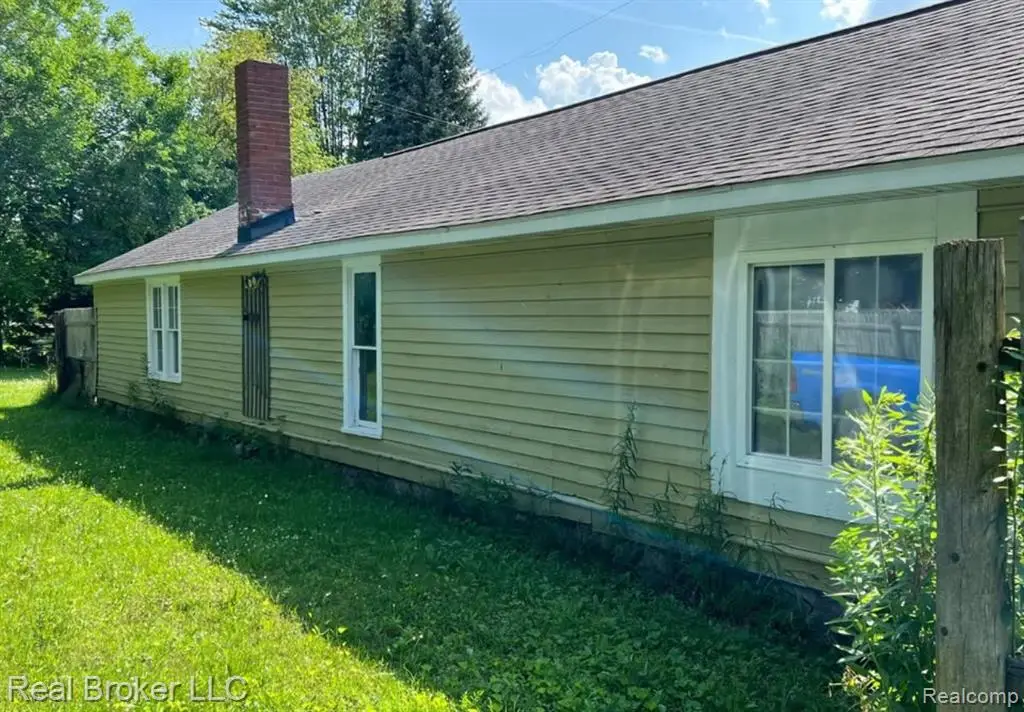 4321 Beach, Akron, MI  - Image #1