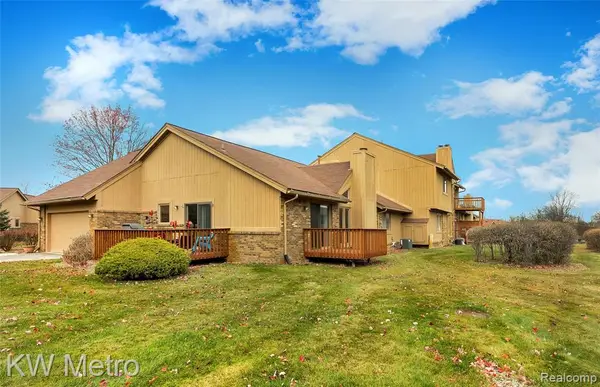 6129 Westbrooke, West Bloomfield, MI 