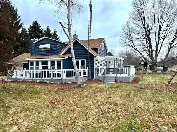 618 N 1st, Chesaning, MI 