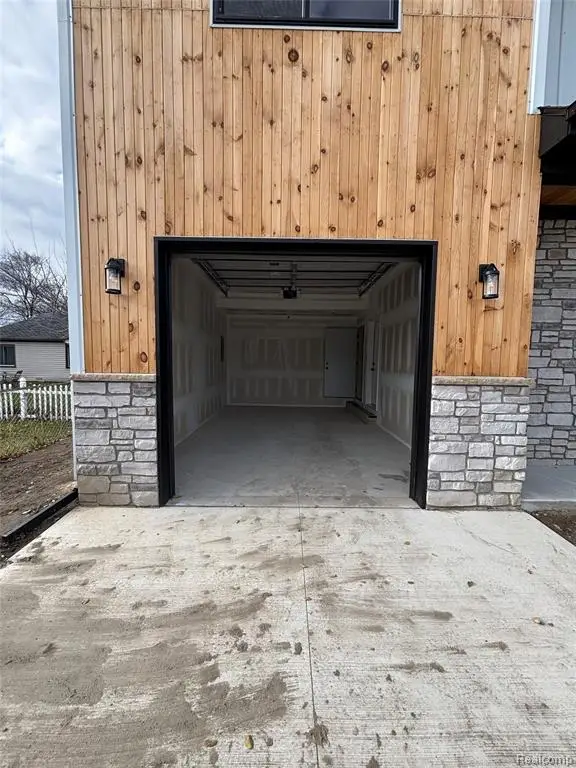 27095 Lawnwood, Roseville, MI  - #2