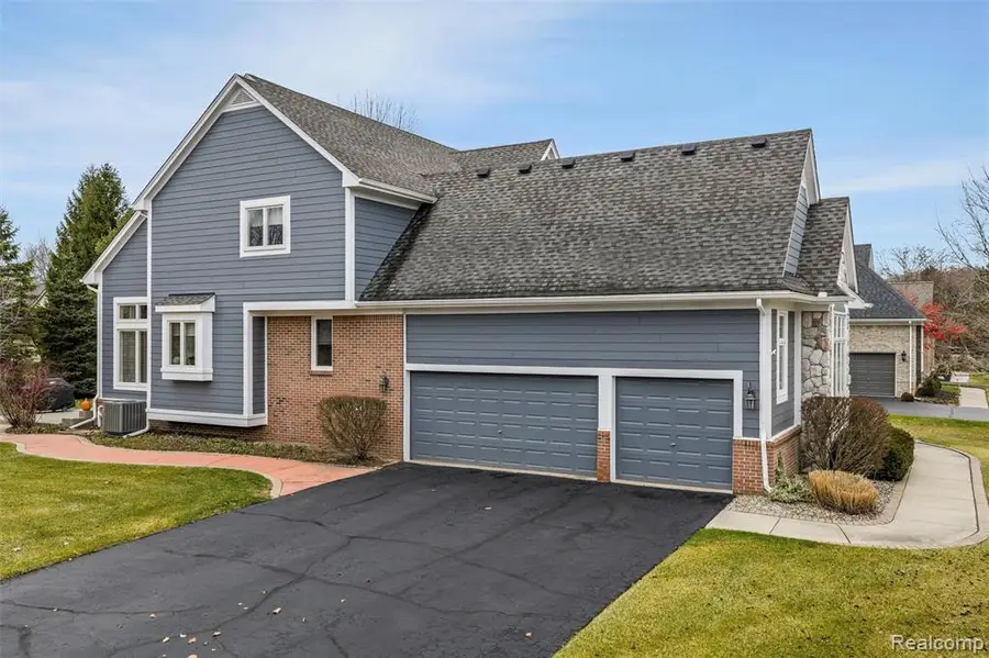 4618 Waterbury, Clarkston, MI  - Image #3
