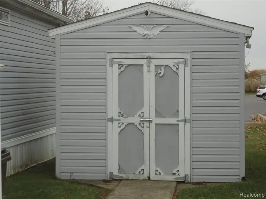 231 Briarwood, Monroe, MI 48161 - Image #3