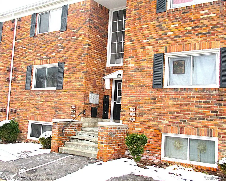 31831 Grand River #22, Farmington, MI  - Image #1