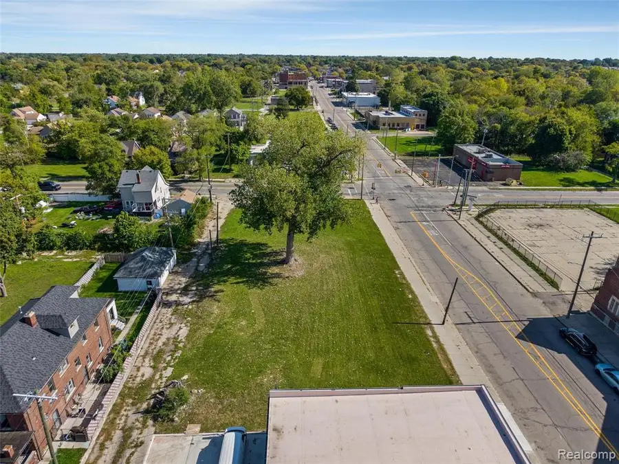 14345 Kercheval, Detroit, MI 48215 - #2